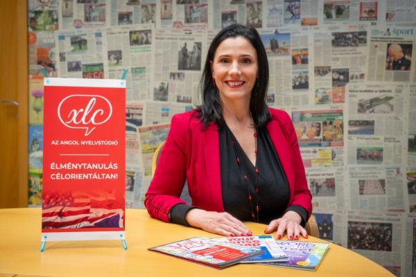 Cikk az XLC Nyelvstúdióról a Kisalföld nevű újságban
